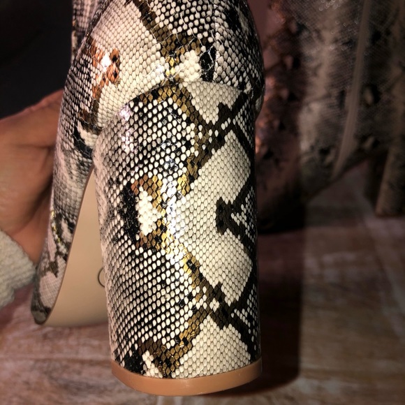 Chinese Laundry Snake Print Booties - Picture 7 of 9